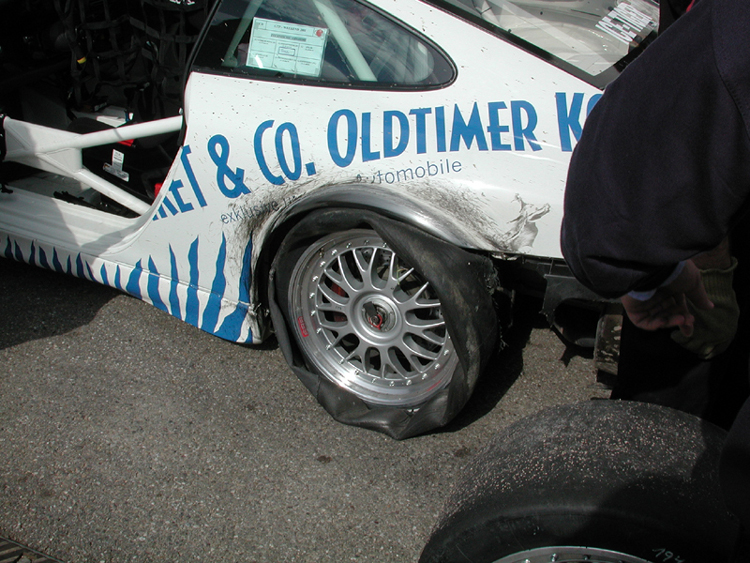 Blown tire 4.jpg 404.8K